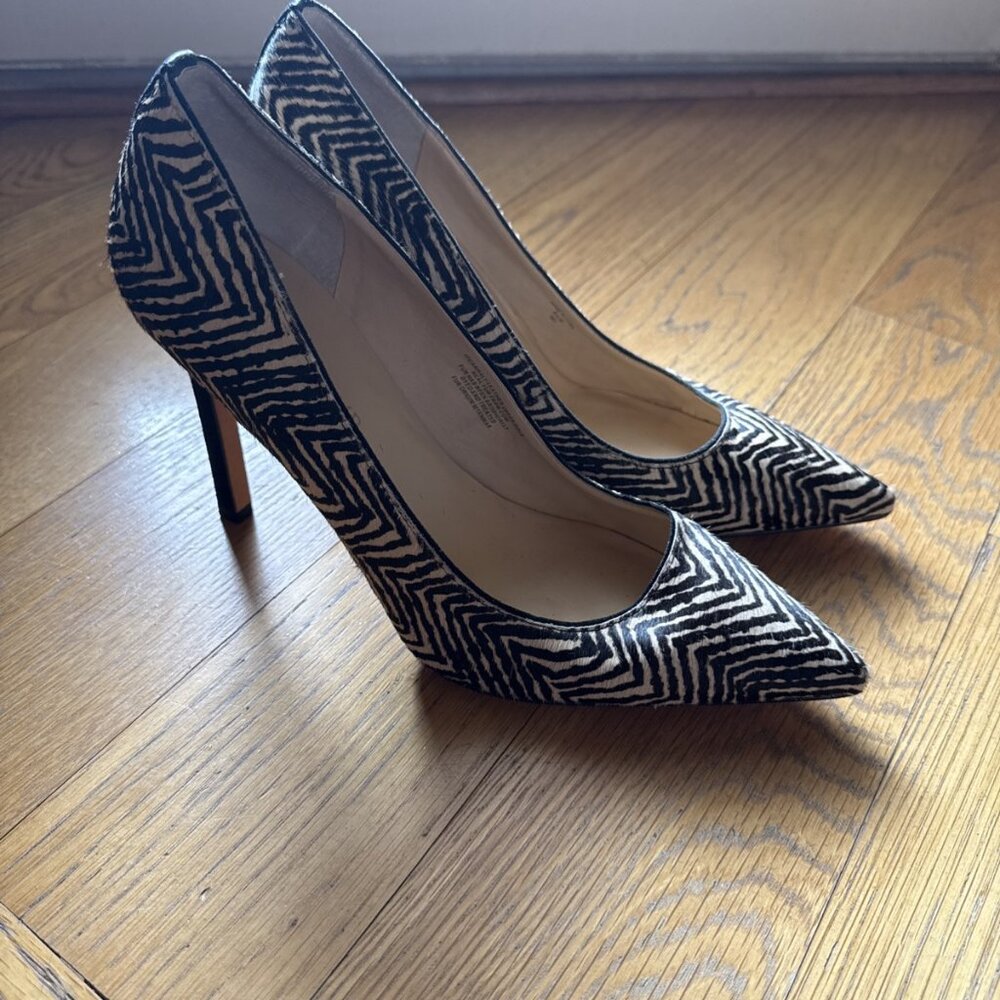 Ivanka Trump Black/Tan Stilleto Animal Print Cow Fur Pointed Toe Heels